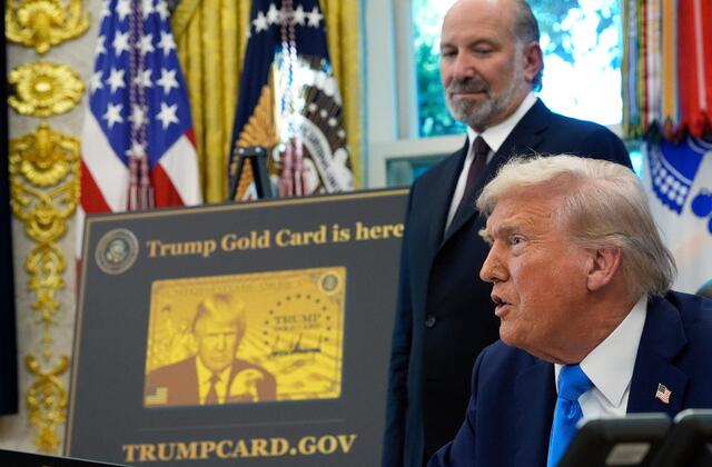 1429fe9c2be94d07acdd319e63f55acdTrump_06338