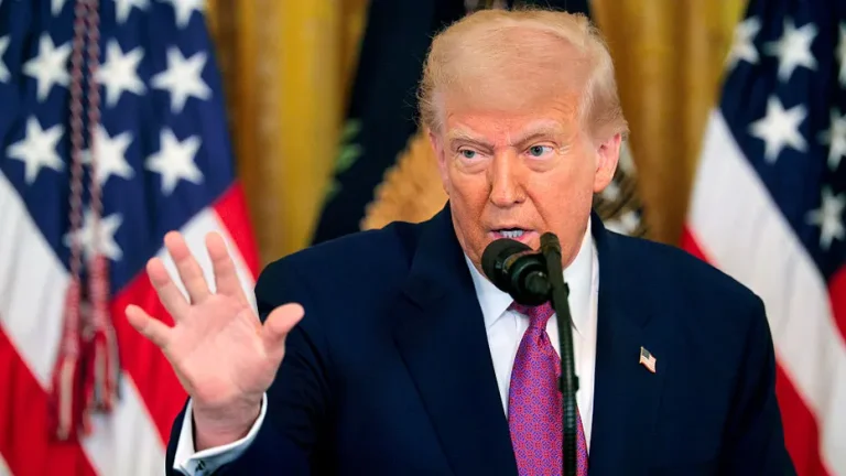 202506Donald-Trump-