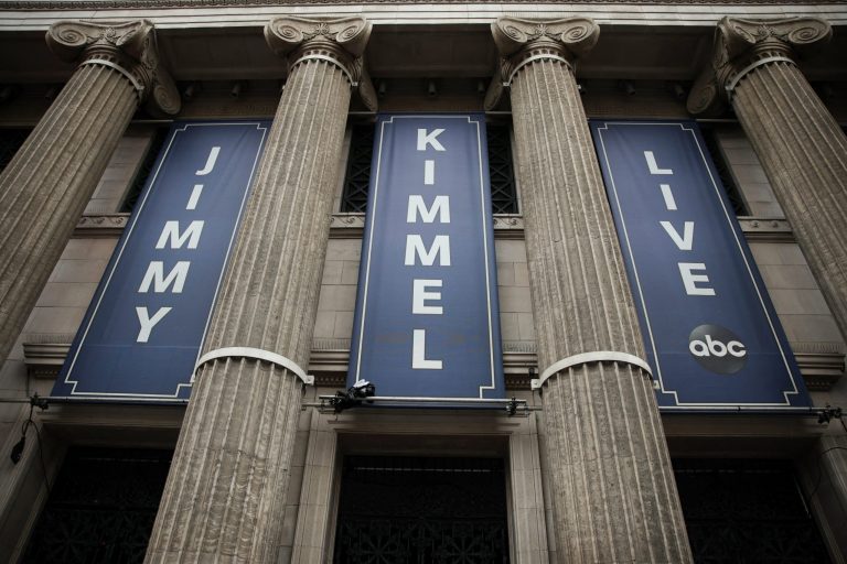 2025092025-09-18T011502Z_577116976_RC20UGAXD1WP_RTRMADP_3_USA-SHOOTING-KIRK-KIMMEL-scaled-1