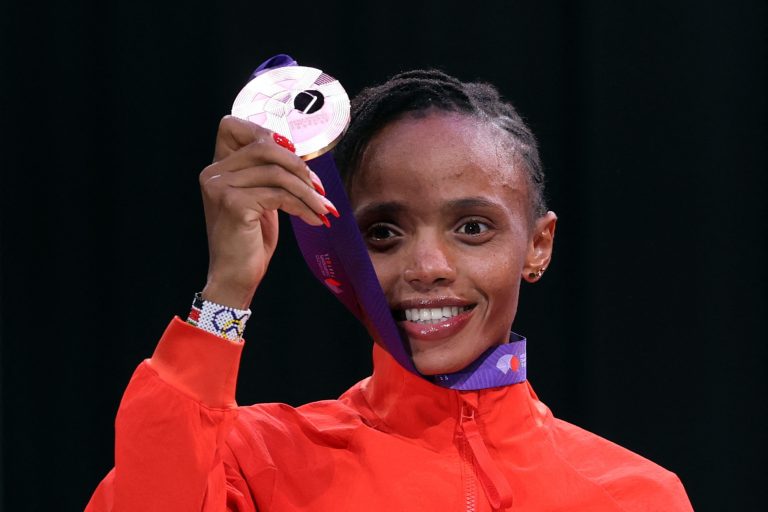 Women's 5000m Medal Ceremony
