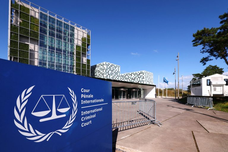 2025092025-09-22T164247Z_1036899969_RC20XGACPQGO_RTRMADP_3_USA-TRUMP-ICC-SANCTIONS-scaled-1