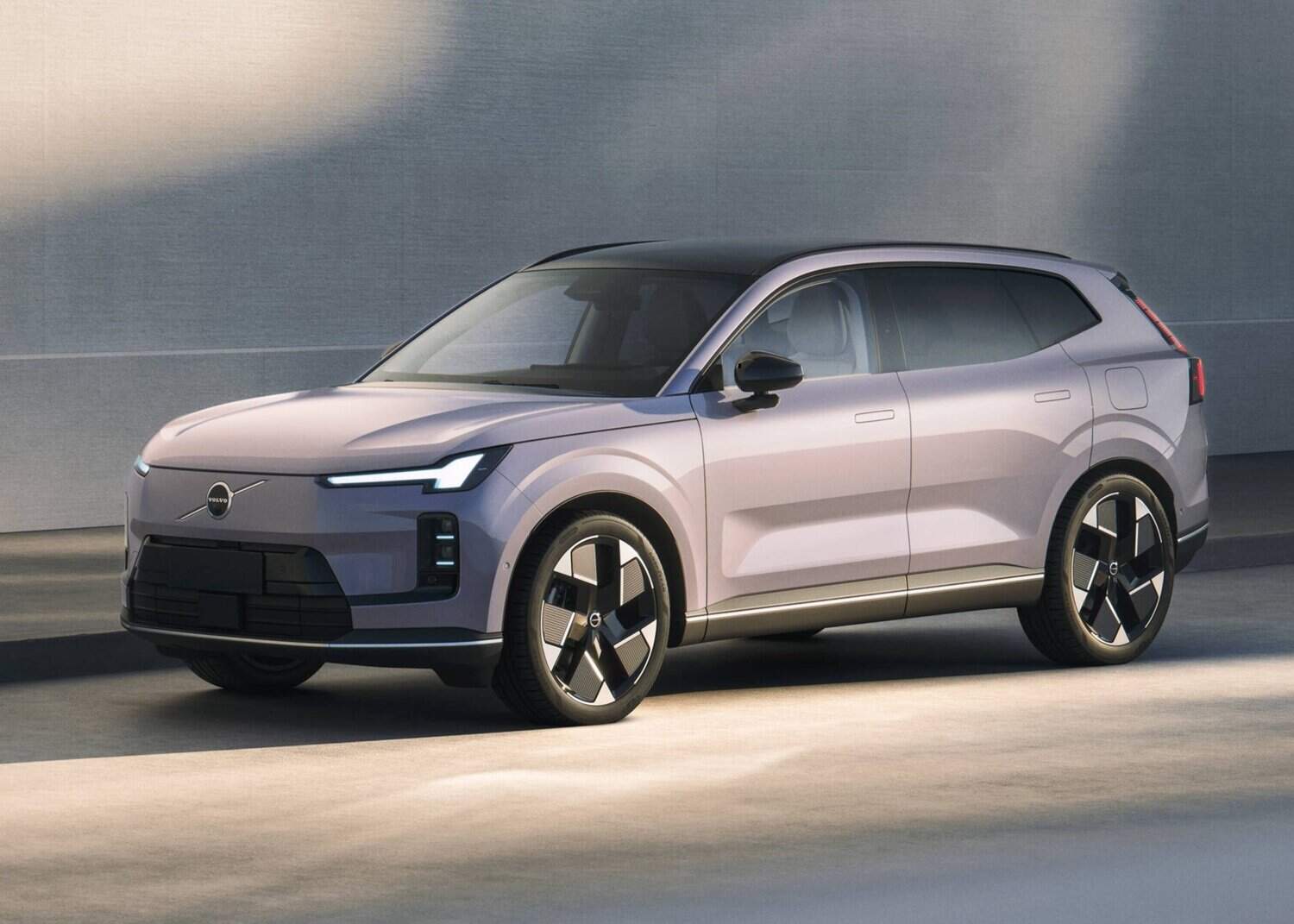 Volvo Cars reveals the new XC70 – a plug-in hybrid for every journey