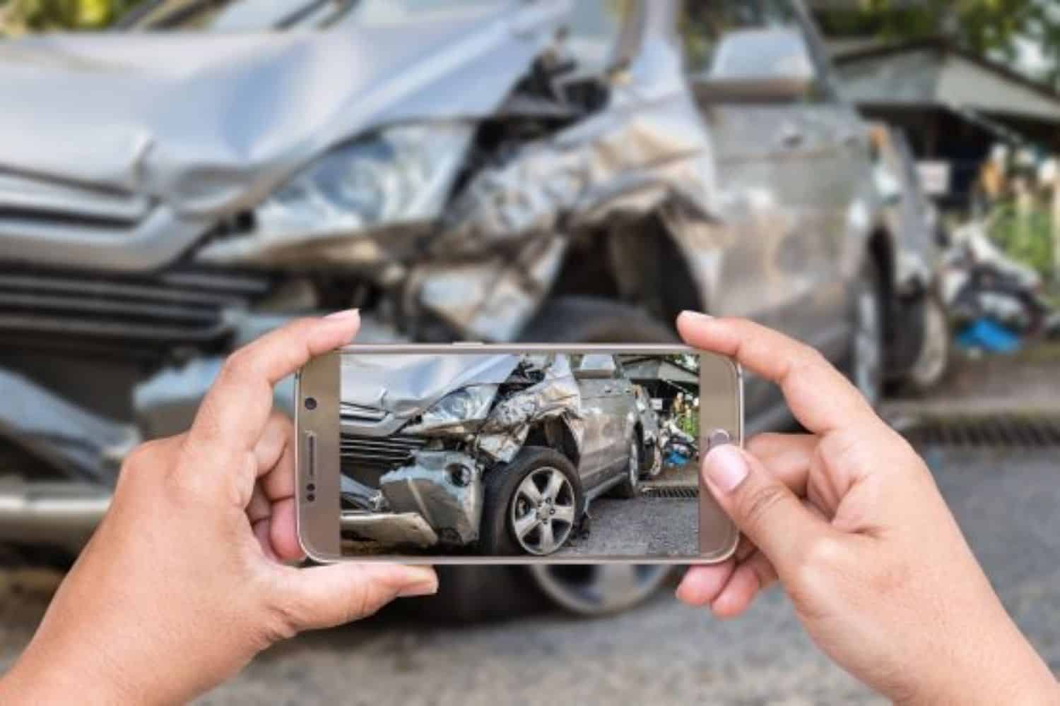 202509Accident-damaged-vehicles