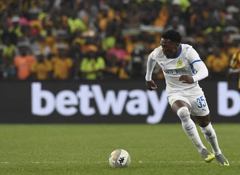 Football - Betway Premiership 2025/26 - Kaizer Chiefs v Mamelodi Sundowns - FNB Stadium - Johannesburg