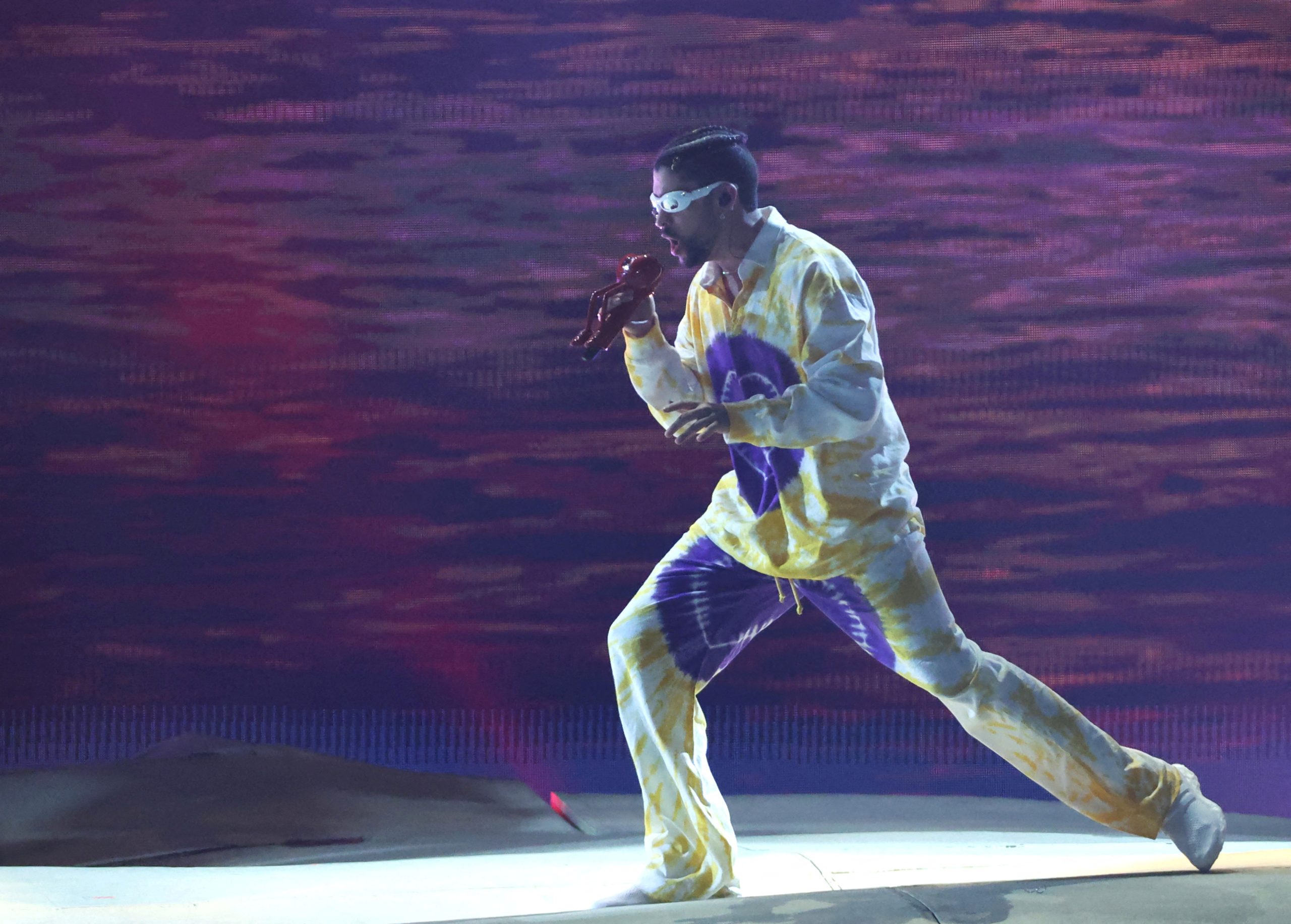 202509Bad-Bunny-scaled-1