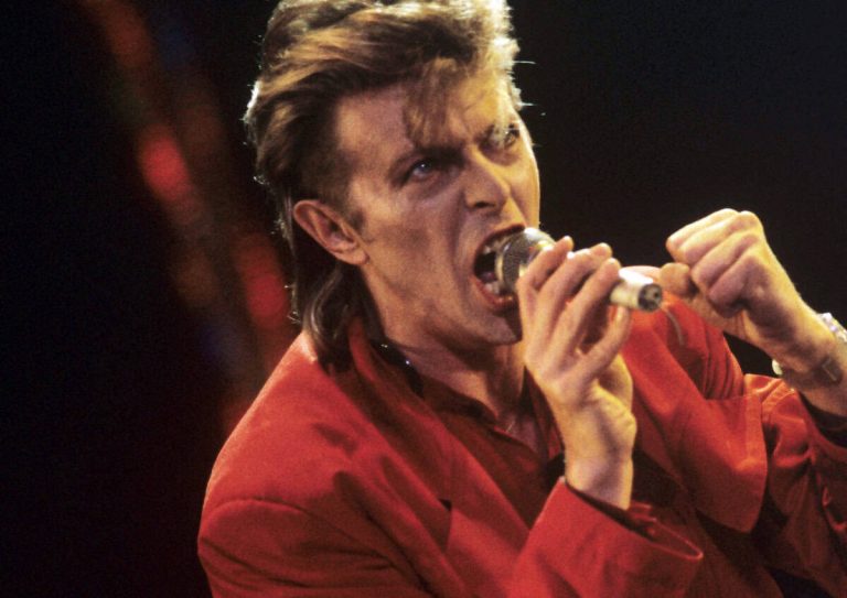 GERMANY-BRITAIN-MUSIC-PEOPLE-BOWIE-OBIT