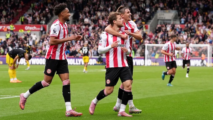 202509Brentford-Punish-Manchester-United-As-Fernandes-Misses-Penalty-In-Costly-Defeat