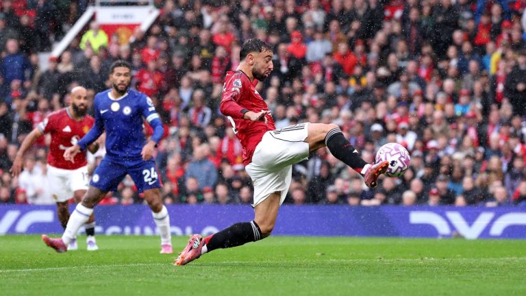 202509Bruno-Fernandes-scored-his-100th-Manchester-United-goal-as-the-Red-Devils-defeated-Chelsea-2-1