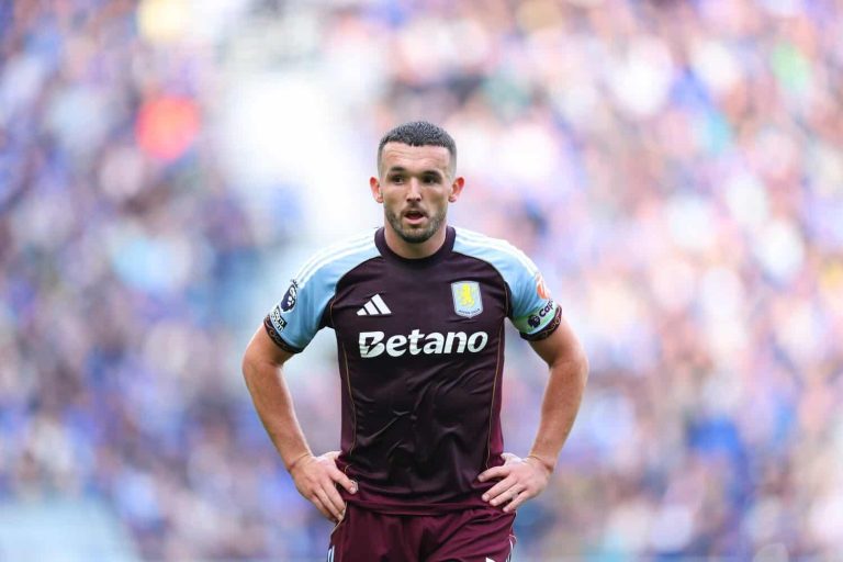 Everton v Aston Villa - Premier League
