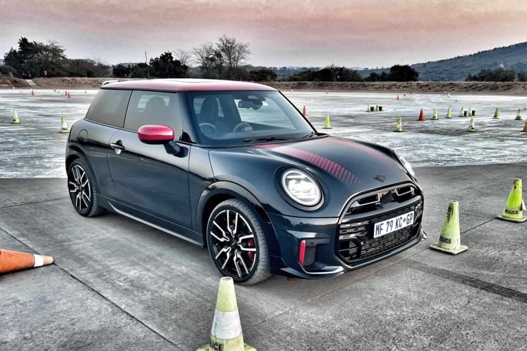 202509Mini-John-Cooper-Works-front