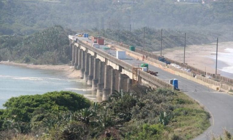 202509Mzimkhulu-River-bridge-delay