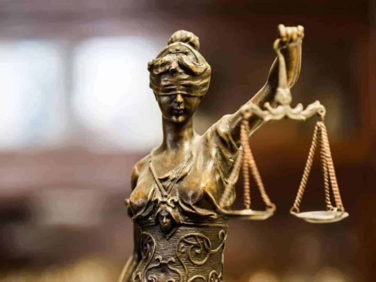 202509Pretoria-prosecutor-faces-corruption-charges-over-bribe