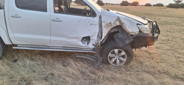 202509Rhino-destroys-bakkie