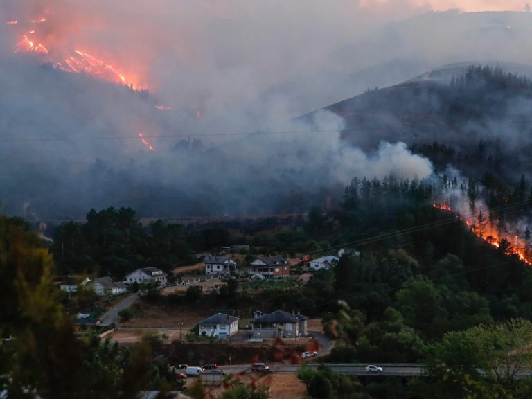 202509Spain-Wildfire-
