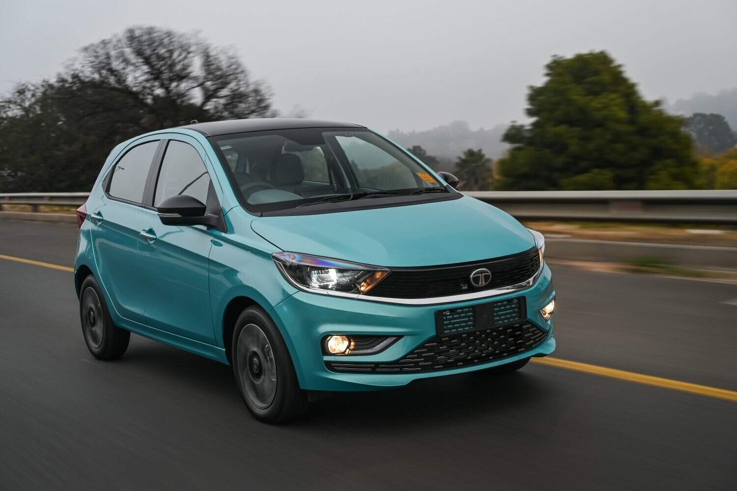 202509Tata-Tiago-Front-Web
