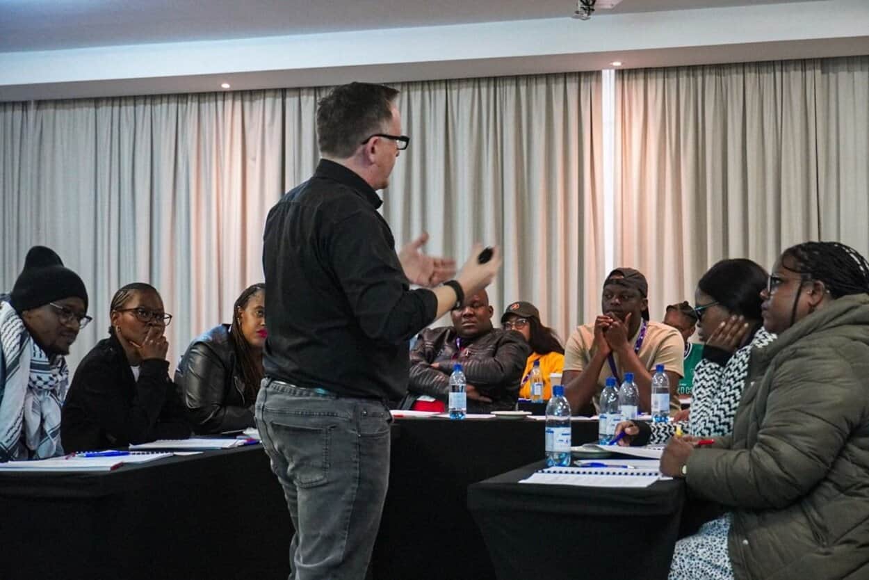 202509Trade-unions-tackle-economic-policy