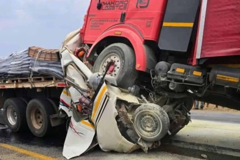 202509Truck-Taxi-crash