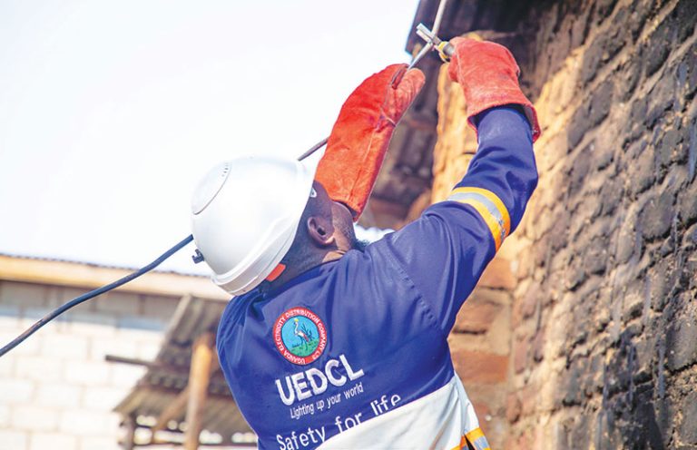 202509UEDCL-engineer-at-work