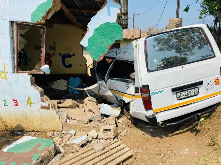 202509Urgent-probe-launched-into-KZN-minibus-crash
