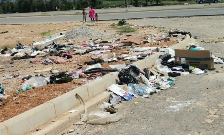 202509litter-street