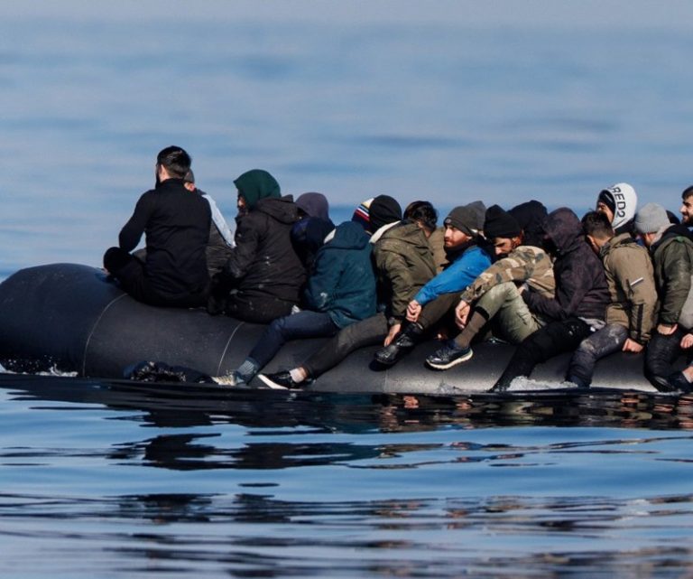 Eight-migrants-die-attempting-to-cross-English-Channel-from-France-in-rubber-boat-1
