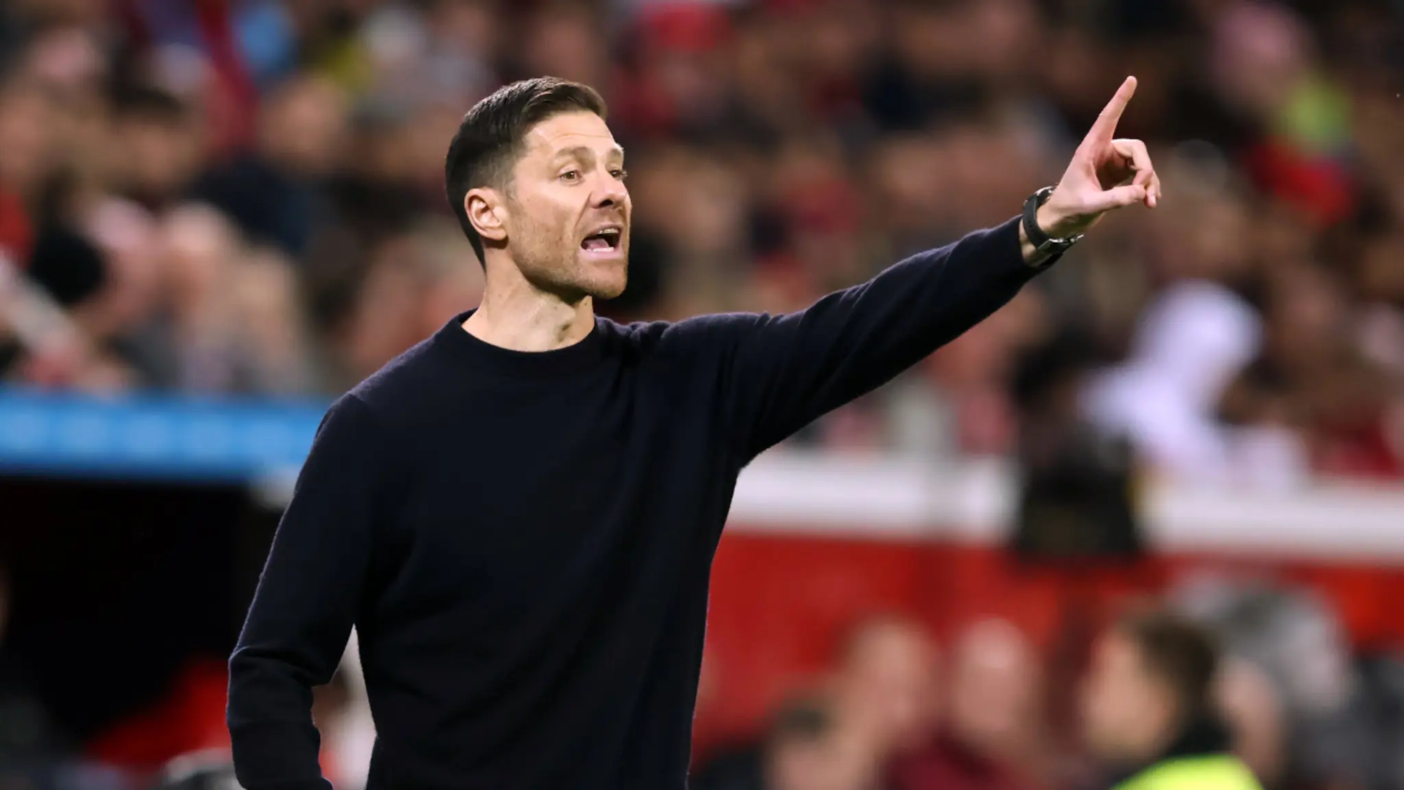 xabi-alonso-points-240210g1200-2