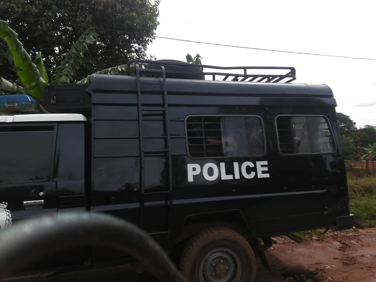 201904Police-van