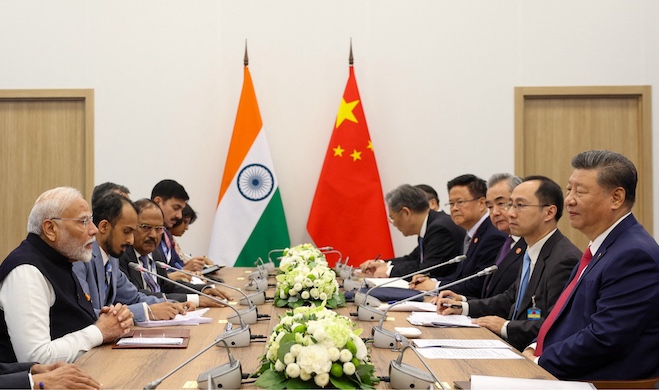 Chinese President Xi and Indian Prime Minister Modi meet in Kazan