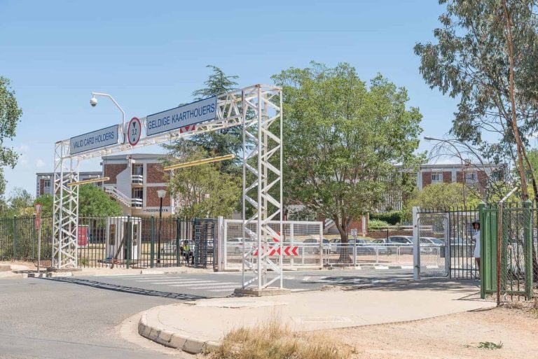 202502UFS-University-of-Free-State-Gate