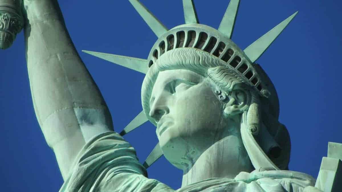 202509Is-America-headed-for-collapse
