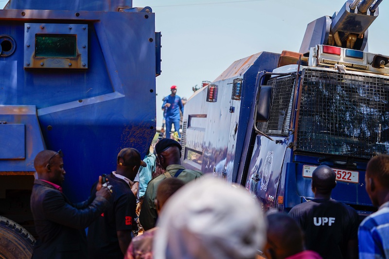 202509Police-block-Bobi-wine-in-Buyende