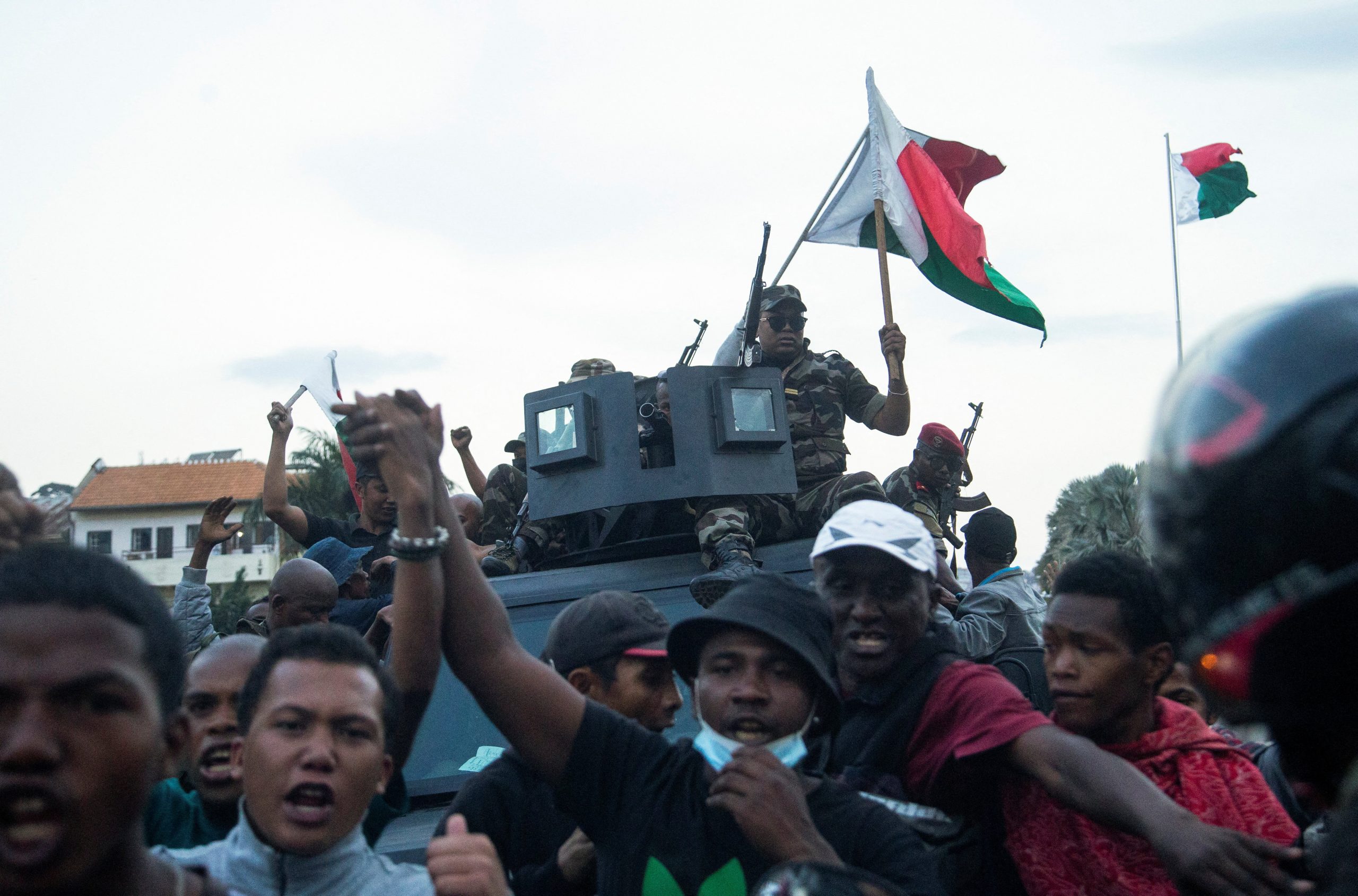 2025102025-10-11T213028Z_664305159_RC2U9HA9JF3J_RTRMADP_3_MADAGASCAR-PROTESTS-scaled-1