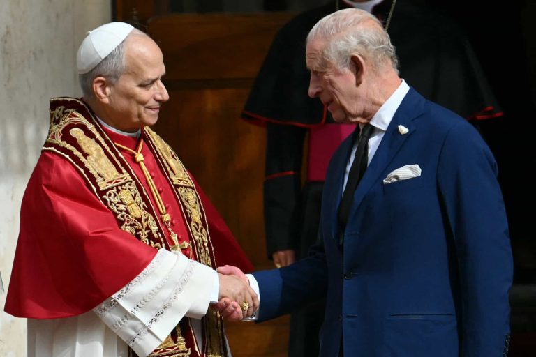 VATICAN-BRITAIN-ROYALS-POPE