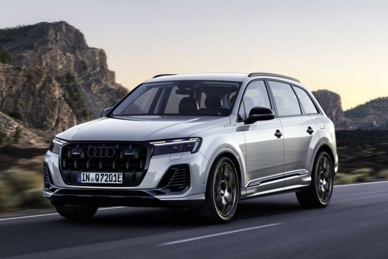 202510Audi-Q7-Front