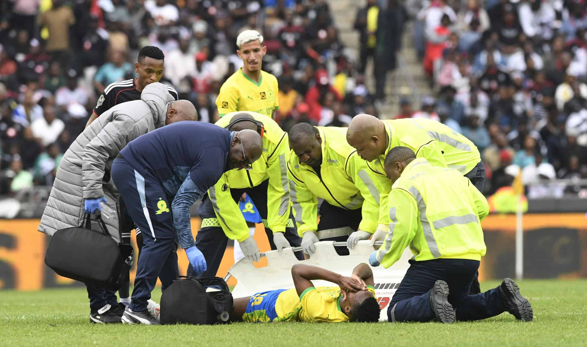 Football - 2025 MTN8 - Semi Final - 1st Leg - Orlando Pirates v Mamelodi Sundowns - Orlando Stadium