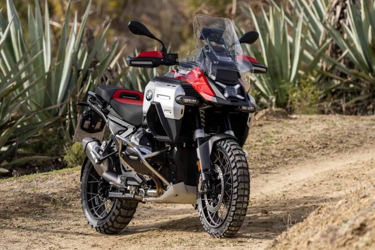 202510BMW-R1300-GS-Adventure-Front