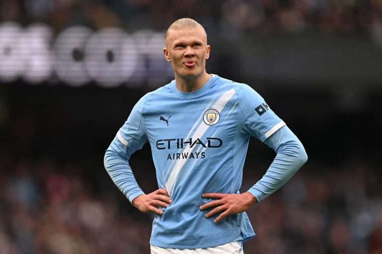 FBL-ENG-PR-MAN CITY-EVERTON