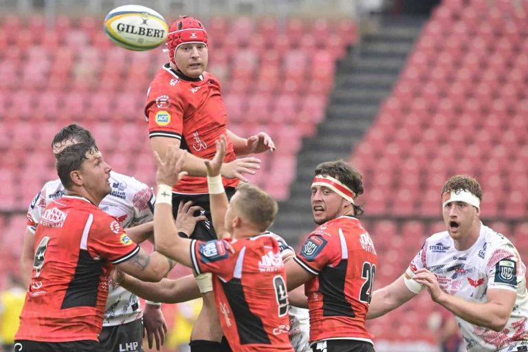 202510Francke-Horn-lineout-1