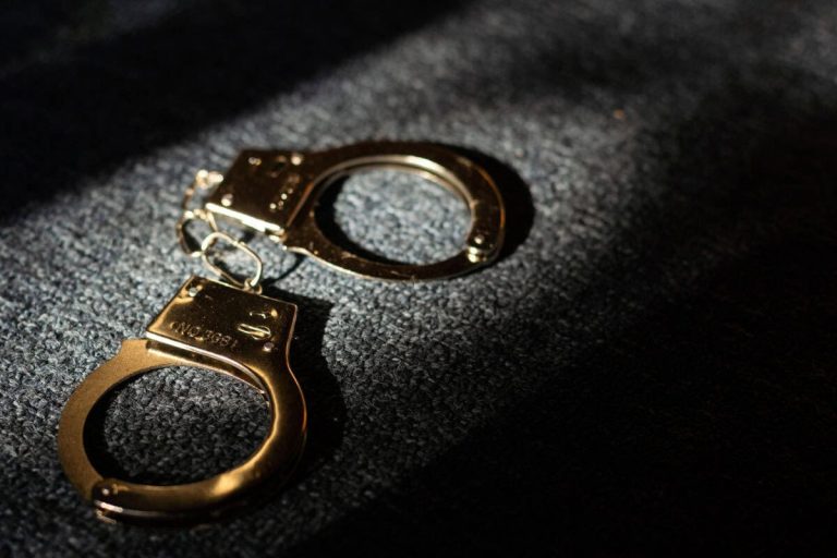 202510JMPD-and-Saps-turn-on-each-other-in-Bekkersdal-bust-gone-wrong