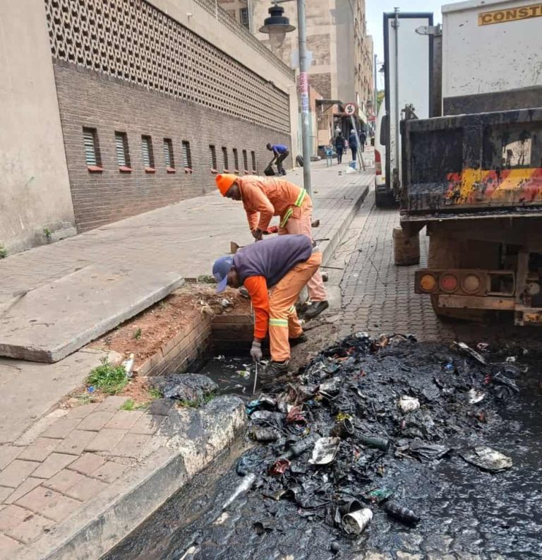 202510Johannesburg-cleans-up-but-should-we-celebrate