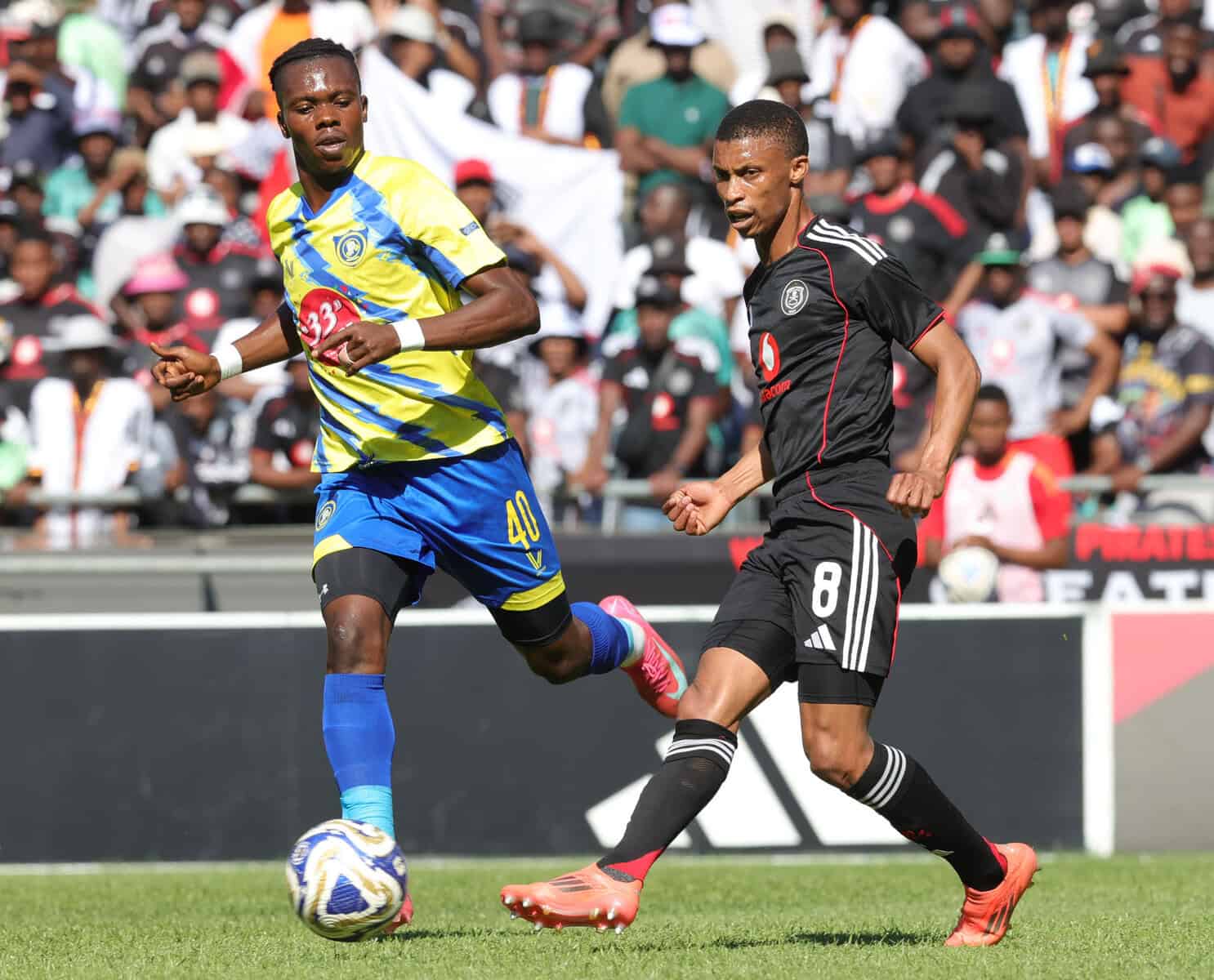Football - CAF Champions League 2025/26 - Preliminary Round 2nd Leg - Orlando Pirates v Saint Eloi Lupopo - Orlando Stadium