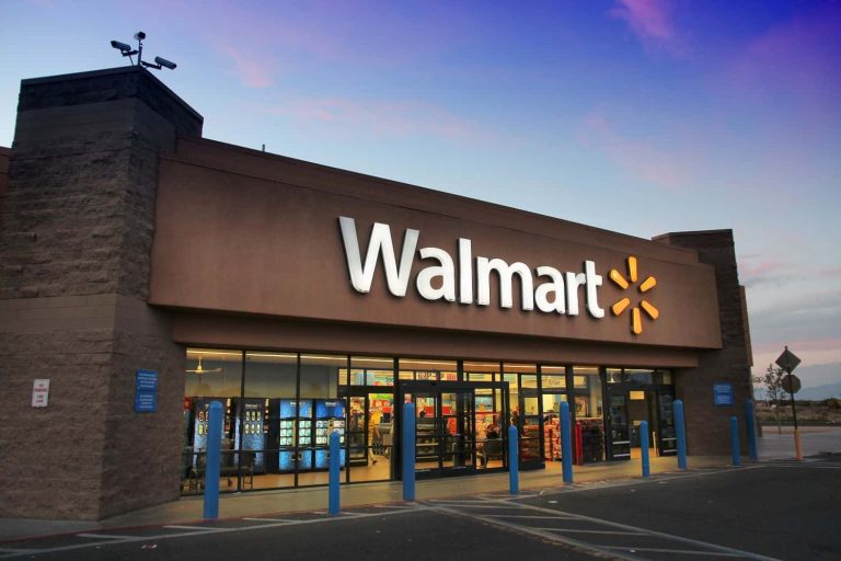 202510Meet-the-woman-to-manage-Walmarts-first-SA-store