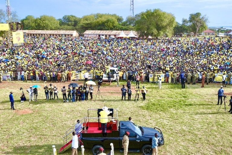 202510Museveni-in-Packwach