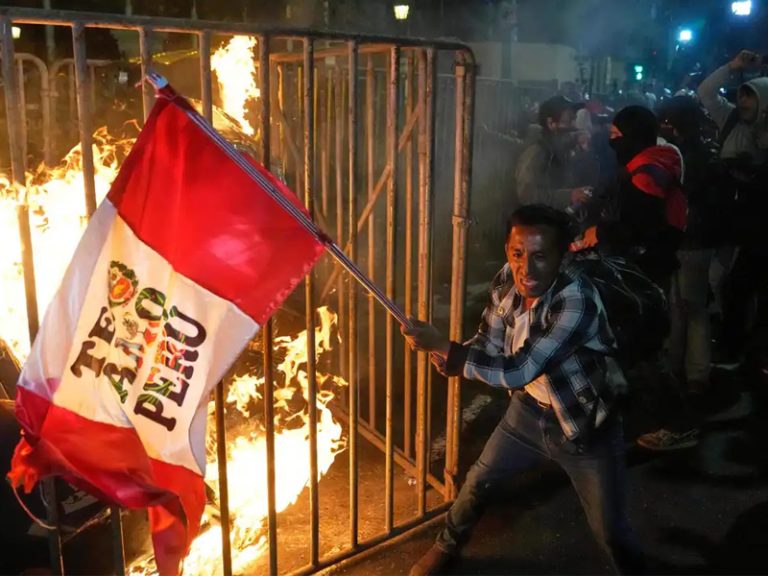 202510Peru-Declares-30-Day-State-Of-Emergency-