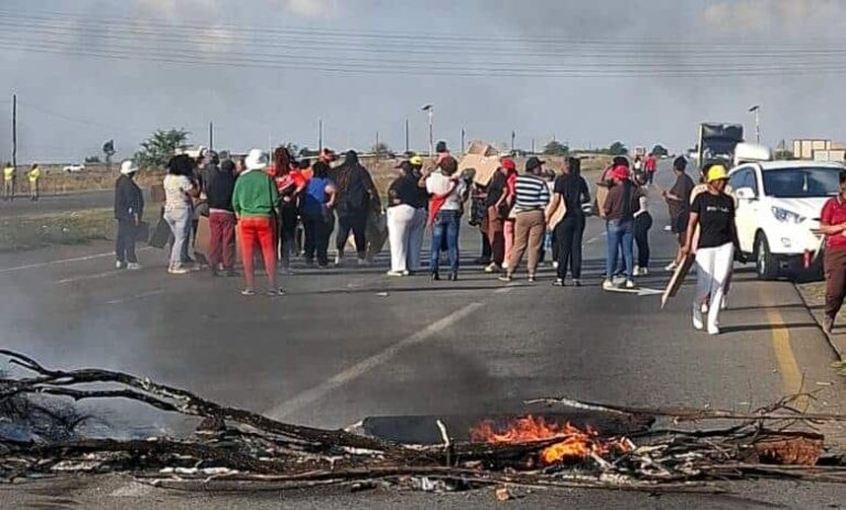 202510Protest-block-N12