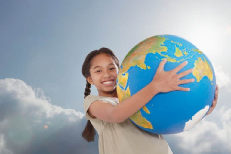 202510World-Smile-Day
