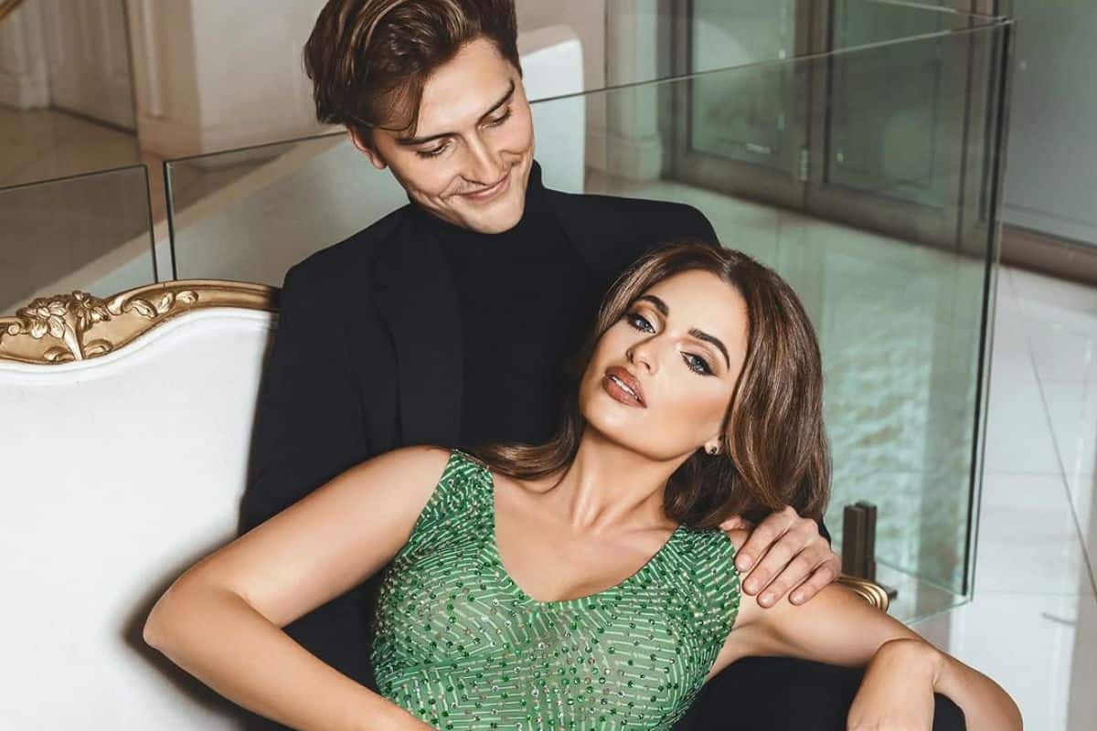 202510mia-le-roux-fiance