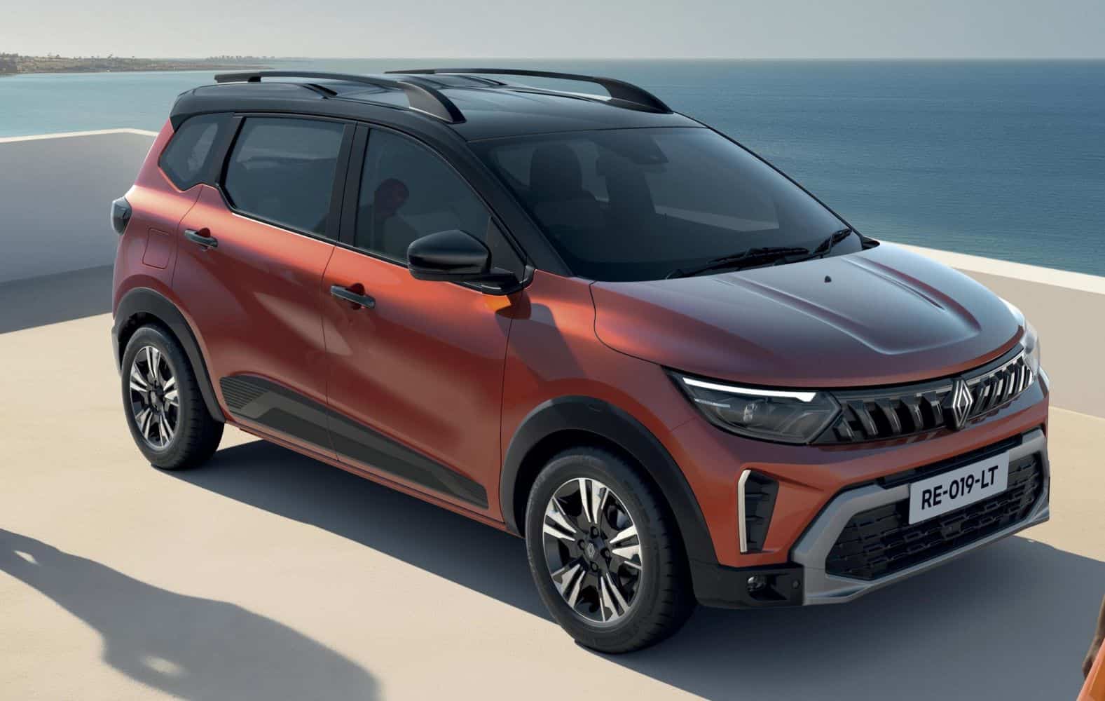 202510new-renault-triber-front