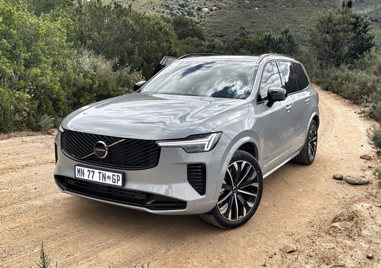 202510new-volvo-xc90-front