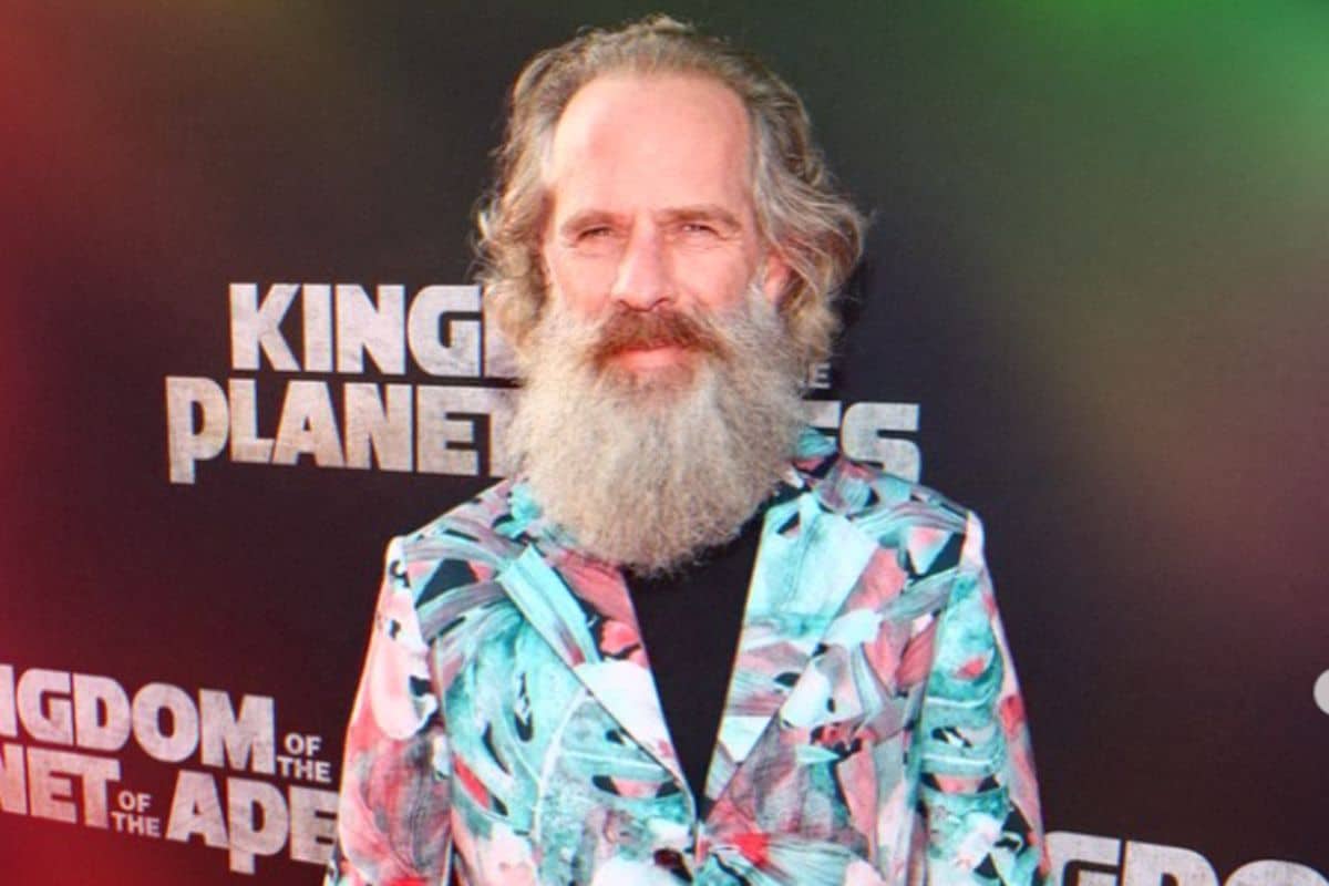 202410Neil-Sandilands-